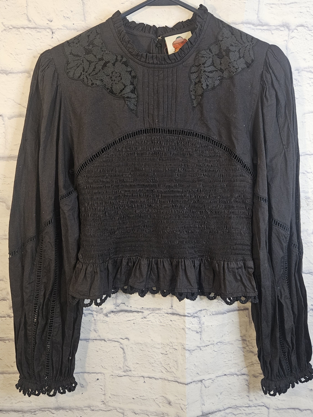 Farm Rio Sz Small Black Lace-Trim Smocked Peasant Top - Picture 1 of 9